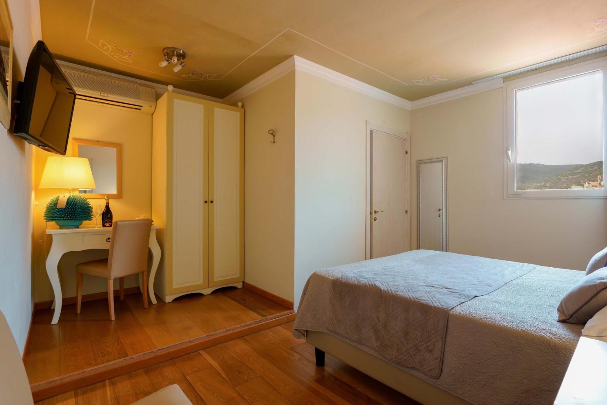 Hotel Palazzo Pischedda Bosa Zimmer foto